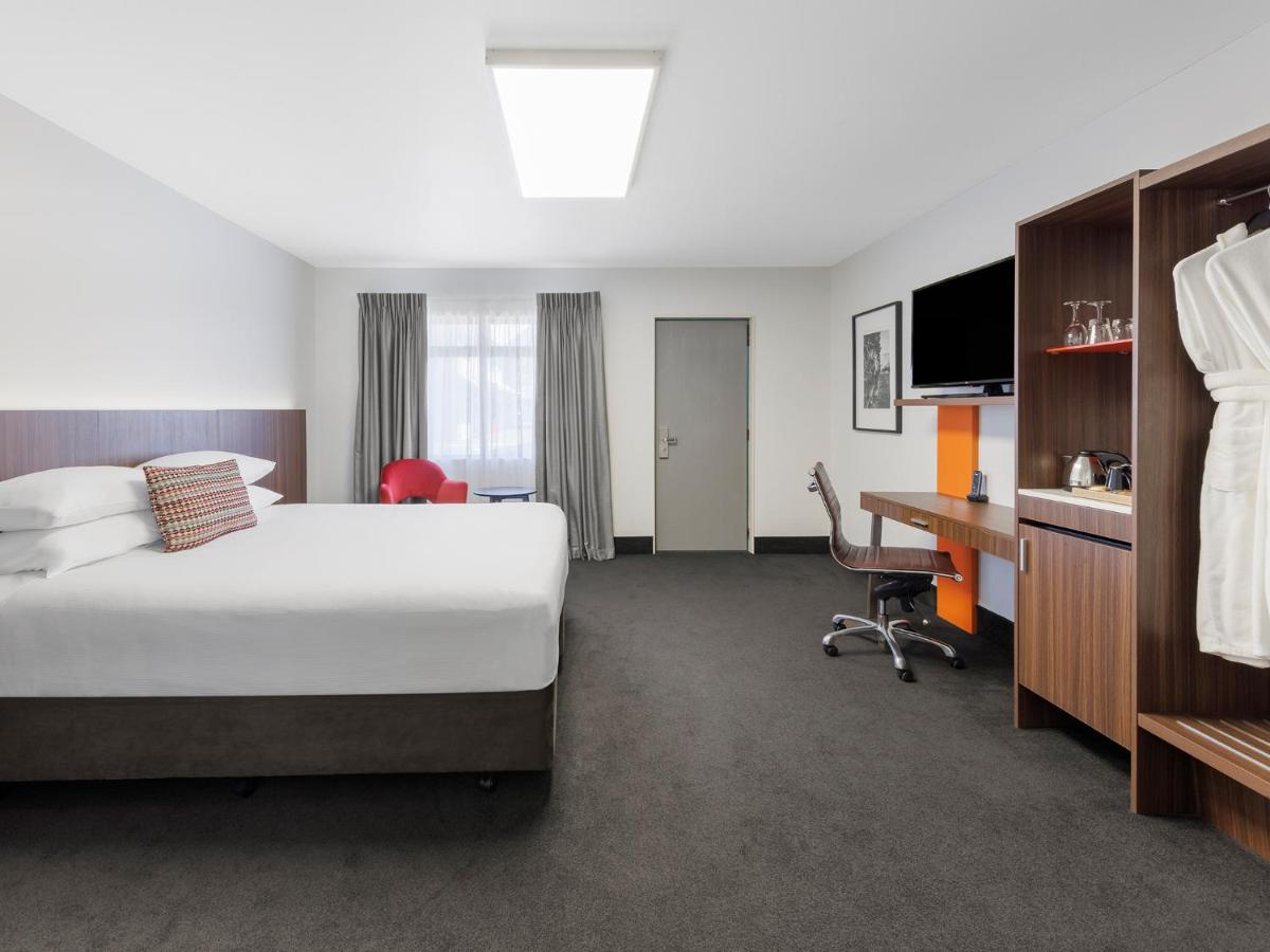 Отель Jetpark Hamilton Airport New Zealand Rukuhia Экстерьер фото